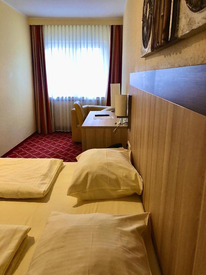 Montana Hotel Koeln-Bonn Airport Troisdorf Buitenkant foto