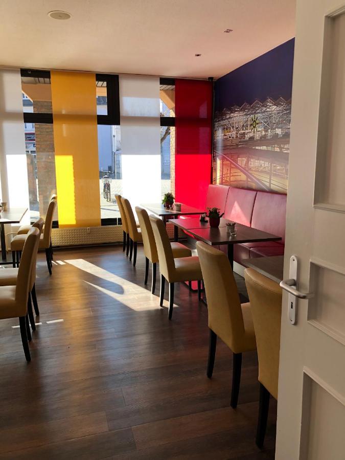 Montana Hotel Koeln-Bonn Airport Troisdorf Buitenkant foto