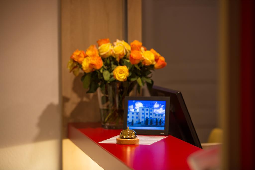 Montana Hotel Koeln-Bonn Airport Troisdorf Buitenkant foto